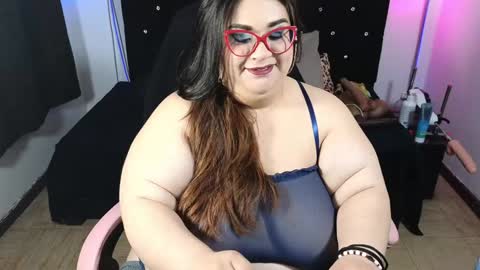 Snapshot of loriscohen3 chatting on February 5, 4:06 am loriscohen3 online show from February 5, 4:06 am