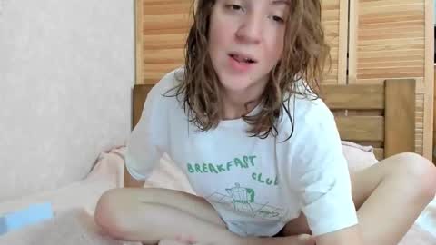 lost_moon online show from November 18, 9:32 am