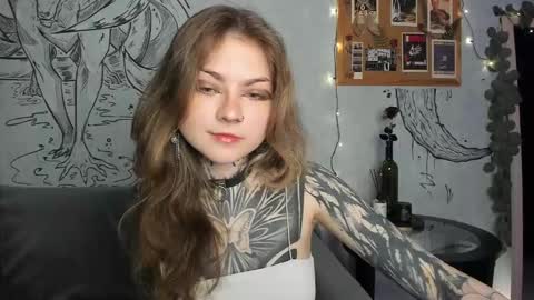 Snapshot of lostallice chatting on October 6, 5:02 am lostallice online show from October 6, 5:02 am