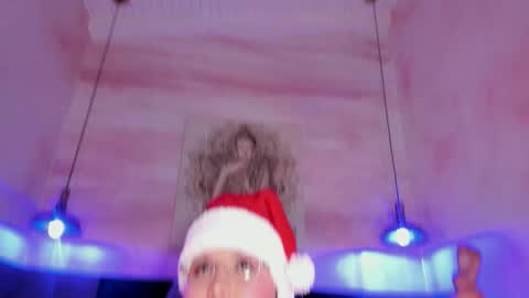 Lotti online show from December 3, 8:00 pm