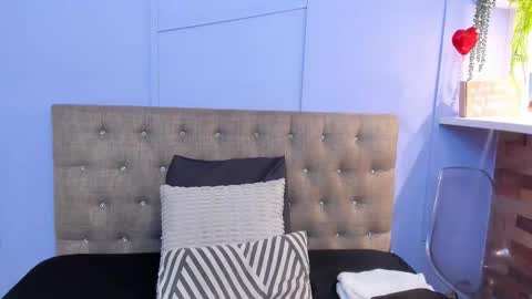 Snapshot of lourenfox chatting on October 29, 12:09 pm Louren Fox online show from October 29, 12:09 pm