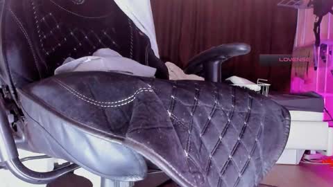 Kira online show from October 18, 4:32 pm