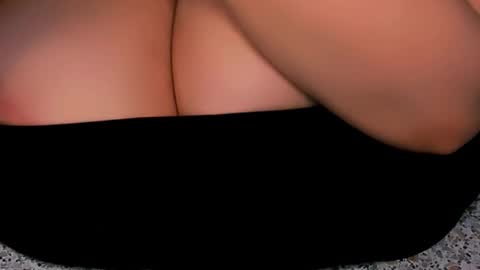 Snapshot of love_insidee chatting on October 17, 11:13 am Sailor online show from October 17, 11:13 am