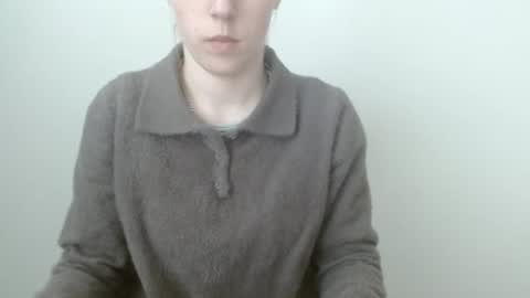 Vivian online show from March 24, 12:54 pm