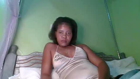 lovegal335 online show from May 23, 5:55 pm