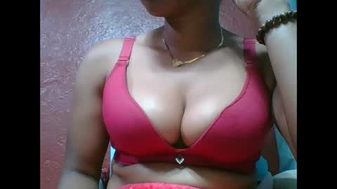 loveinlife750427 online show from September 16, 5:48 am