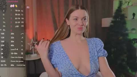 Laura online show from December 17, 10:52 am