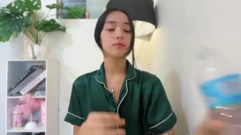 lovely_leah23 online show from June 14, 11:16 pm