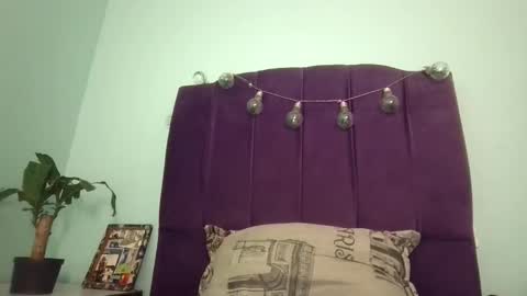 Maya online show from March 12, 9:17 pm