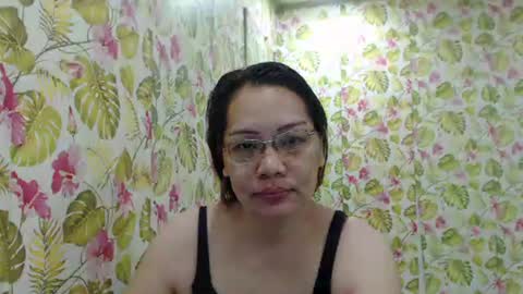 lovelyasiancutie online show from November 28, 7:28 pm