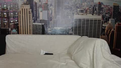 Dee online show from February 25, 4:24 am