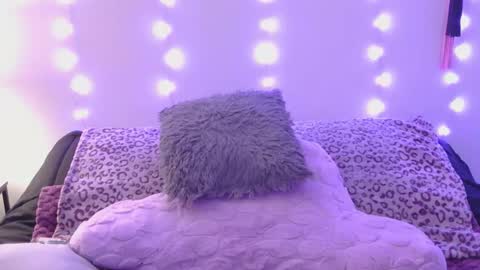 Lovely online show from March 20, 8:36 pm