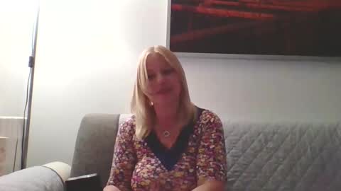 Marlyn online show from May 8, 9:38 pm