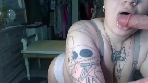 lovetubes101 online show from November 26, 4:02 am