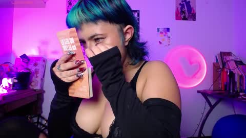 loving_alma online show from November 14, 5:07 am