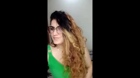 luanapowerful online show from March 9, 4:59 am