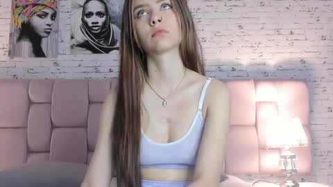 LuanaStonne online show from October 12, 7:38 pm