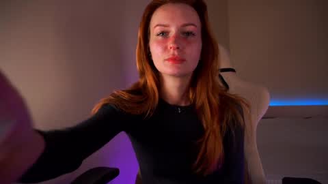 Snapshot of lubafox chatting on January 17, 7:49 pm Luba online show from January 17, 7:49 pm