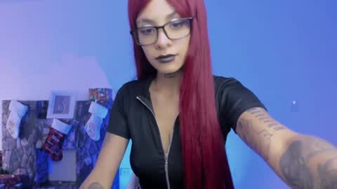 Snapshot of luci_fer_devil_1 chatting on December 24, 7:22 pm Veronica Rati online show from December 24, 7:22 pm