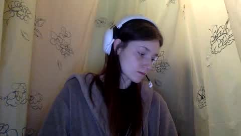 Luci Layne online show from March 10, 8:18 am