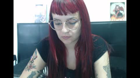 Lulu DCarton online show from April 16, 9:14 pm