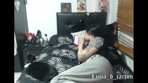Snapshot of lucia_d_carton chatting on January 9, 2:54 am Lulu DCarton online show from January 9, 2:54 am