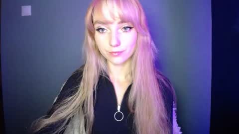 Lucy online show from October 1, 6:13 pm