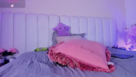 Lisseth  online show from October 10, 3:44 am