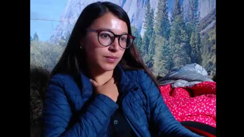 Snapshot of lucianahalen chatting on October 16, 9:28 pm Lucy online show from October 16, 9:28 pm