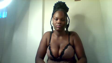 luciaresa online show from July 7, 8:51 am
