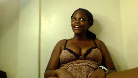 luciaresa online show from June 23, 3:26 am