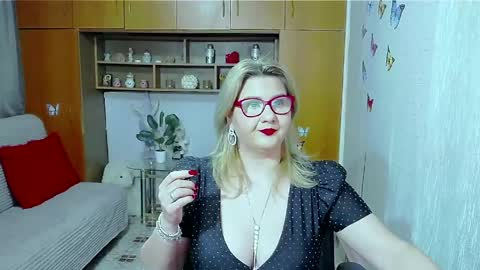 Lucille Fenly online show from April 14, 6:08 pm