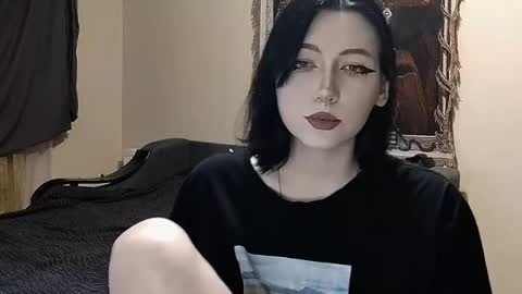 luckybastrad0677 online show from May 22, 8:07 pm