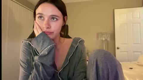 Lucy online show from March 9, 2:48 am