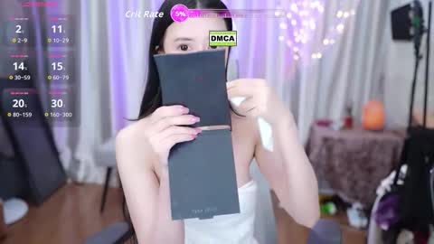 Lucy online show from January 7, 1:42 am