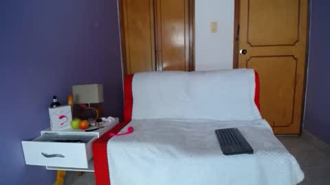  SleepyAbuela online show from February 7, 2:43 pm