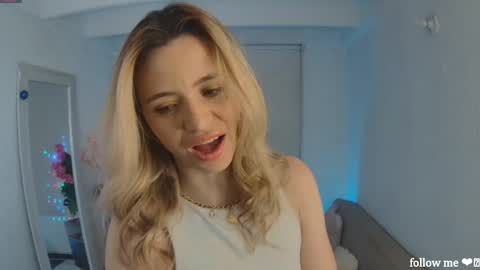 lucy online show from January 8, 3:21 am