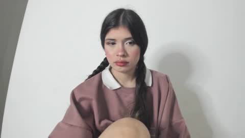 lucyportman online show from July 4, 3:57 am