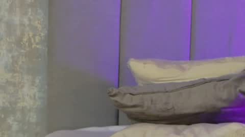 lucyrayy online show from February 19, 11:36 pm