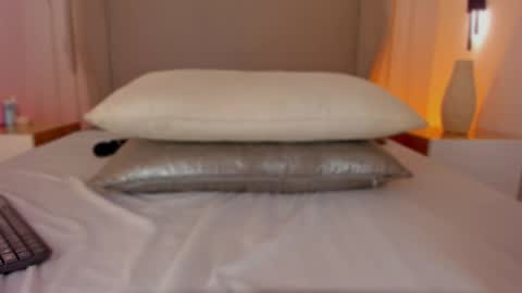 L U I S A online show from January 16, 9:00 pm