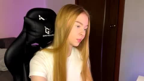 Sia online show from December 19, 5:05 pm