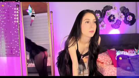 Luna  online show from April 18, 7:18 pm