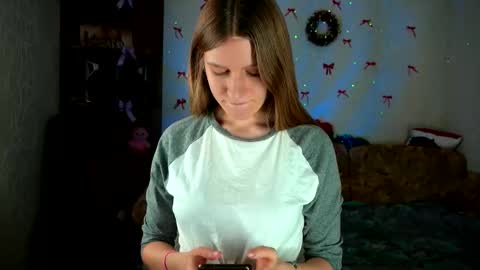 luna_evan online show from February 16, 9:53 am