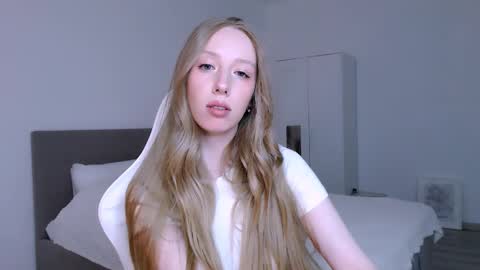 Luna online show from February 13, 9:49 pm