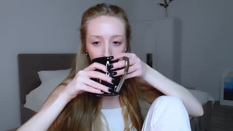 Luna online show from February 23, 6:50 pm