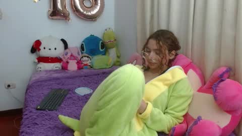 luna_rios69 online show from February 28, 4:34 am