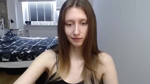 L U N A  online show from March 13, 7:53 am