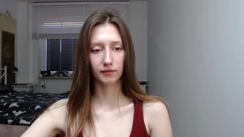 L U N A  online show from February 3, 6:40 am