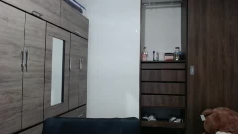 Snapshot of lunaa_sub chatting on October 15, 9:28 pm lunaa_sub online show from October 15, 9:28 pm