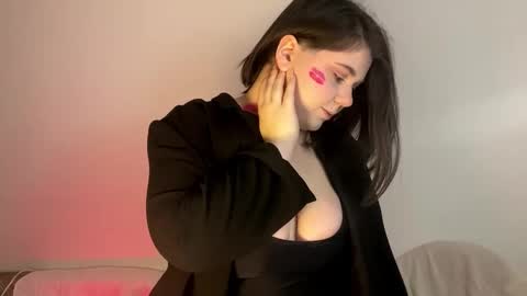 Luna online show from February 14, 8:27 am